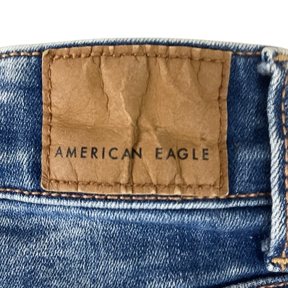 American Eagle Hi-Rise Shortie Blue Jean Shorts Distressed Size 4 - Picture 9 of 10